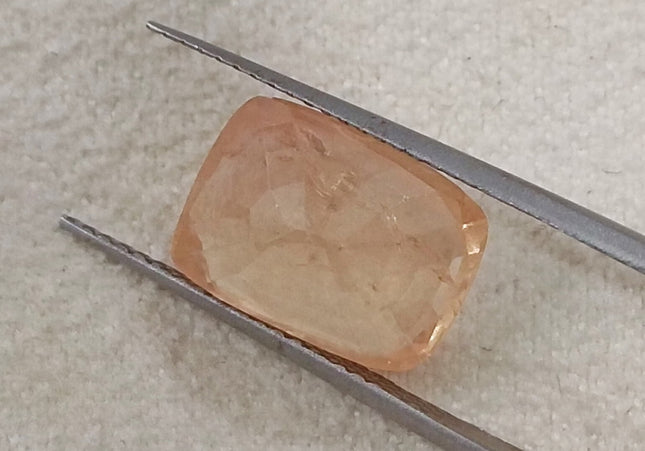 IGI Certified 5.28ct Natural Untreated Padparadscha Sapphire.