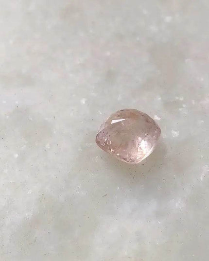 4.66ct IGI Certified Sunrise Padparadscha Sapphire , Natural Untreated Gemstone - SMSGEMS