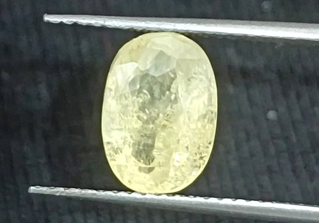 GSI Certified 2.88ct Unheated Yellow Sapphire Natural Untreated Gemstone