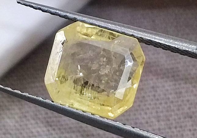 GSI Certified 2.23ct Yellow Sapphire Natural untreated Gemstone