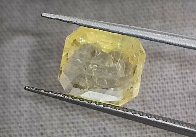 GSI Certified 2.23ct Yellow Sapphire Natural untreated Gemstone