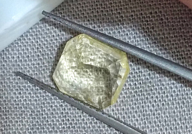 GSI Certified 2.23ct Yellow Sapphire Natural untreated Gemstone