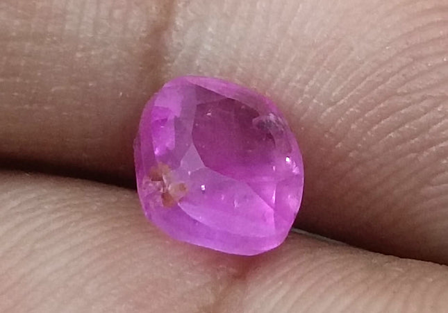 GSI Certified 1.81ct Deep Pink Sapphire Natural Untreated Gemstone