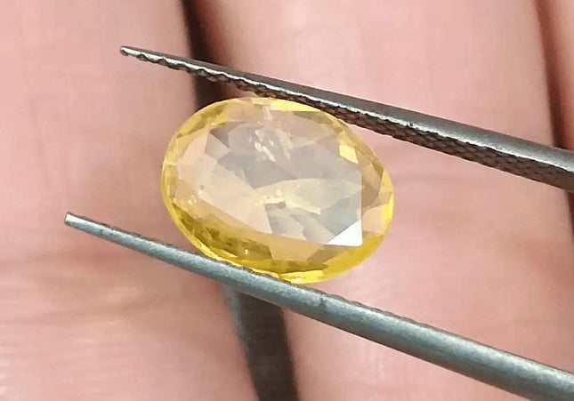 GSI Certified 1.92ct Yellow Sapphire, Natural Heated Gemstone - SMSGEMS