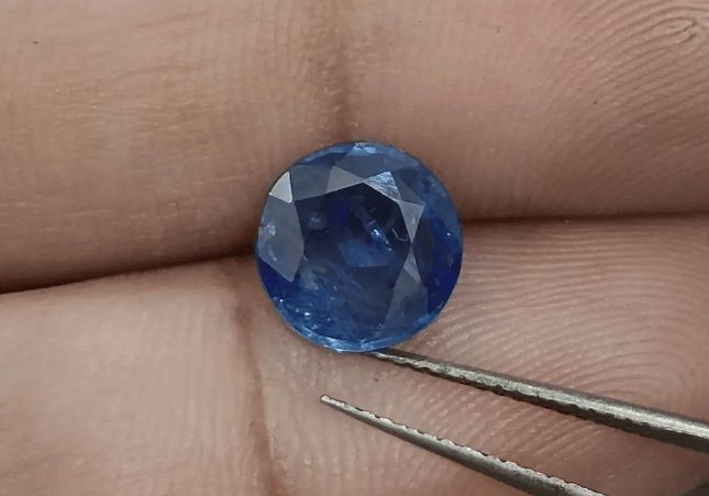 GSI Certified 2.51ct Royal Blue Ceylon Sapphire, Natural Earth Mined Gemstone - SMSGEMS