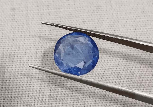 GSI Certified 2.51ct Royal Blue Ceylon Sapphire, Natural Earth Mined Gemstone - SMSGEMS