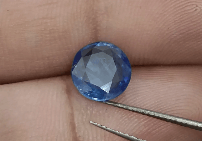 GSI Certified 2.51ct Royal Blue Ceylon Sapphire, Natural Earth Mined Gemstone - SMSGEMS
