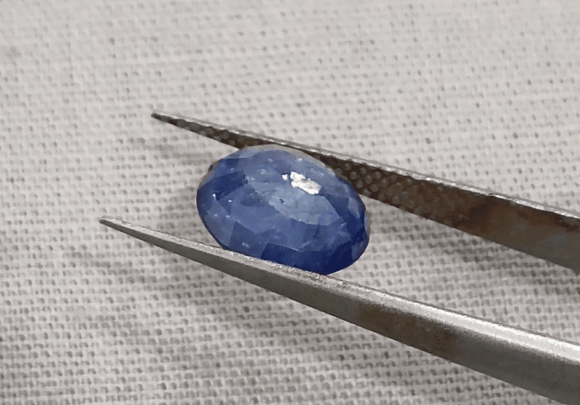 GSI Certified 2.51ct Royal Blue Ceylon Sapphire, Natural Earth Mined Gemstone - SMSGEMS