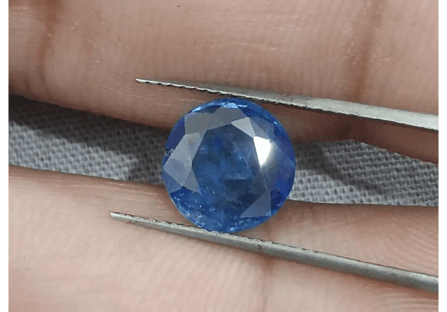 GSI Certified 2.51ct Royal Blue Ceylon Sapphire, Natural Earth Mined Gemstone - SMSGEMS