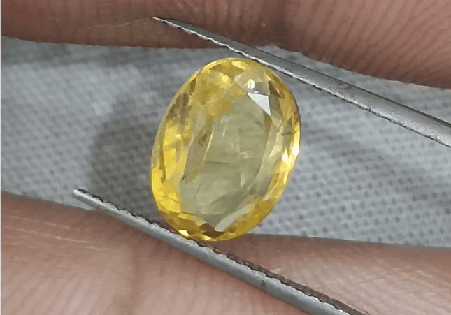 GSI Certified 2.58ct Yellow Ceylon Sapphire, Natural Untreated Gemstone - SMSGEMS