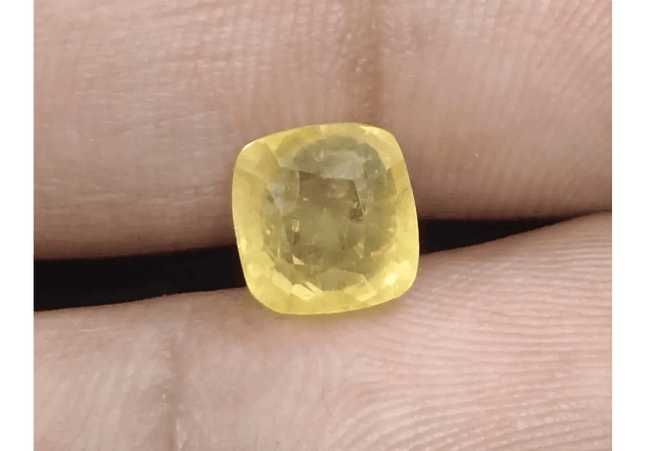 GSI Certified 3.48ct Vivid Yellow Sapphire, Natural untreated Gemstone - SMSGEMS