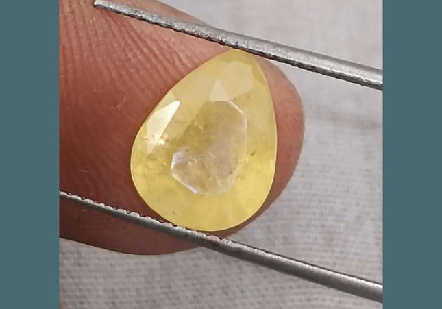 4.35ct Yellow Sapphire Natural Untreated Gemstone GSI Certified Ceylon - SMSGEMS