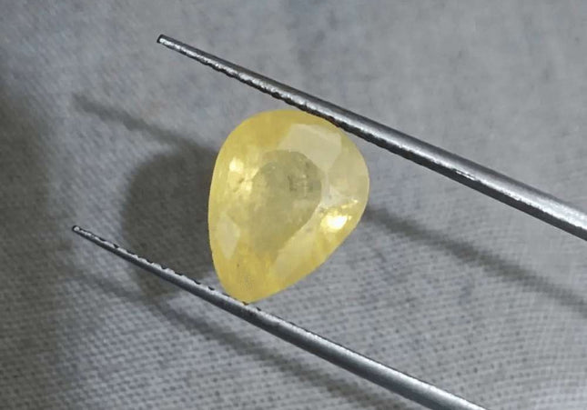 4.35ct Yellow Sapphire Natural Untreated Gemstone GSI Certified Ceylon - SMSGEMS