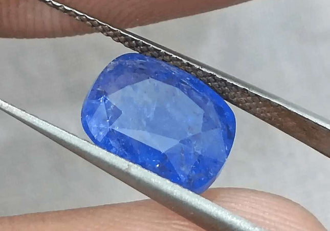 GSI Certified 4.49ct Deep Royal Blue Sapphire - SMSGEMS