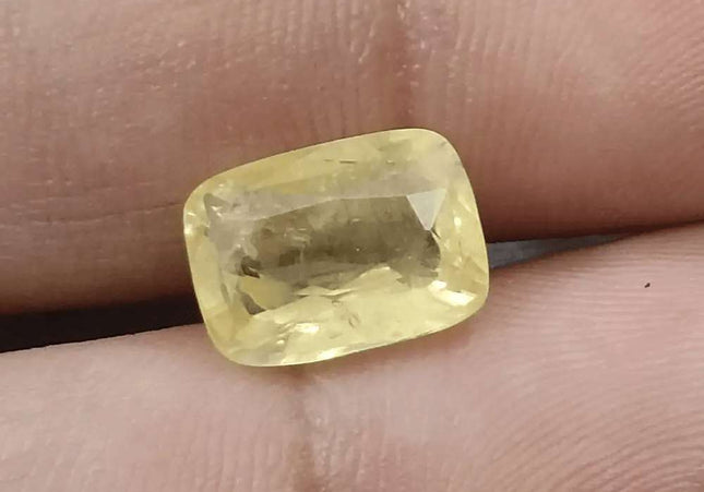 5.44ct Intense Yellow Ceylon Sapphire GSI Certified - SMSGEMS