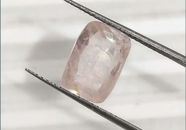 3.65ct IGI Certified Untreated Ceylon Padparadscha Sapphire - SMSGEMS