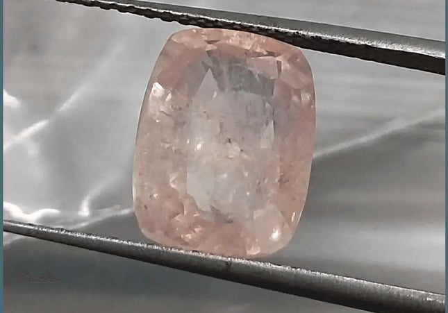 IGI Certified 4.90ct Padparadscha Sapphire, Natural untreated Gemstone - SMSGEMS