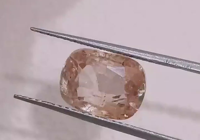 IGI Certified 4.34ct Natural Untreated Padparadscha Sapphire.