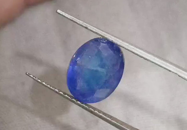 4.15ct Certified Natural Blue Sapphire.