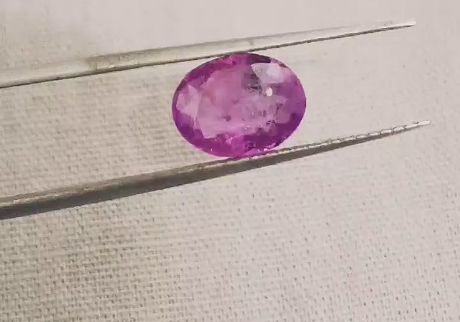 Certified 2.13ct Untreated Natural Purple Sapphire.