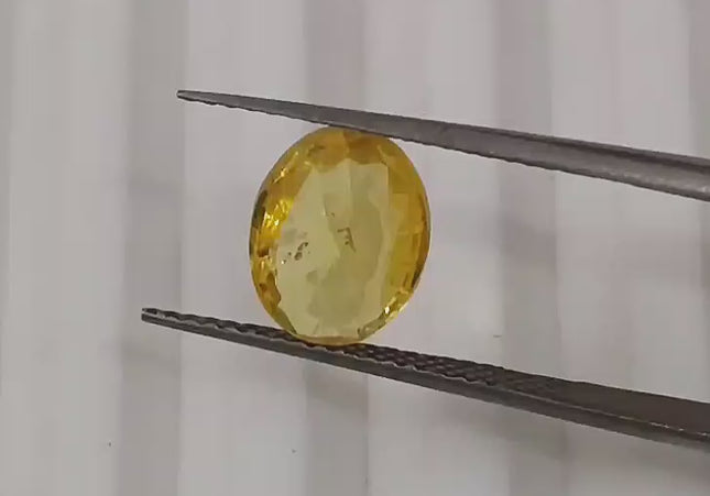 Certified 1.92ct Natural Yellow Sapphire.