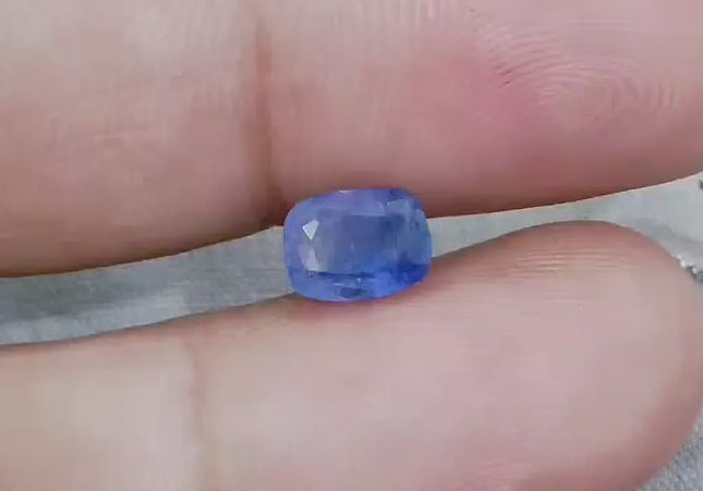 Certified 1.68ct Natural Untreated Blu Sapphire.