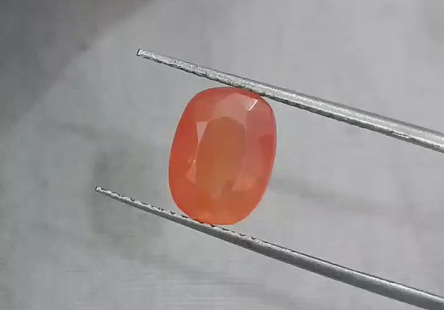Certified 3.15ct Natural Orange Sapphire.