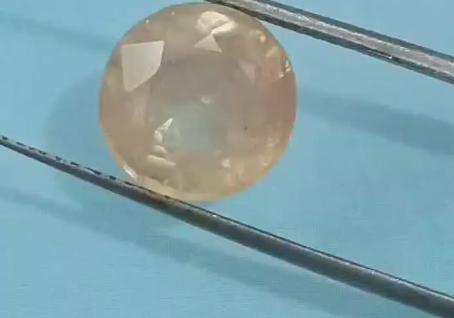 IGI Certified 4.48ct Natural Untreated Padparadscha Sapphire.