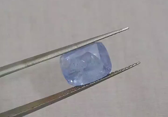 GSI Certified 4.59ct Natural untreated Blue Sapphire.