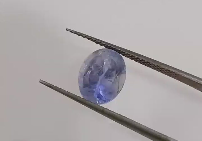 Certified 2.83ct Natural Unheated Blue Sapphire.