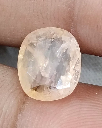 Certified 4.63ct Natural untreated Padparadscha Sapphire