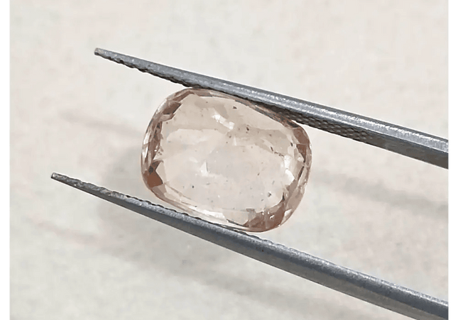 Suberp IGI Certified 4.34ct Padparadscha Sapphire, Natural Untreated Gemstone - SMSGEMS