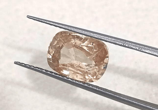 Suberp IGI Certified 4.34ct Padparadscha Sapphire, Natural Untreated Gemstone - SMSGEMS