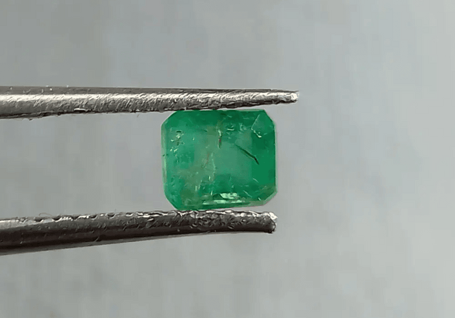 67ct Zambian Emerald Natural Green Gemstone - SMSGEMS 