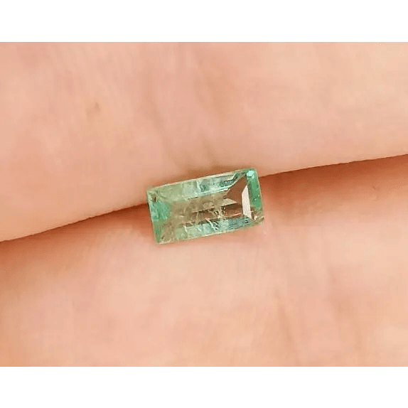 0.75ct Ethiopian Emerald, 100% Natural Gem - SMSGEMS 