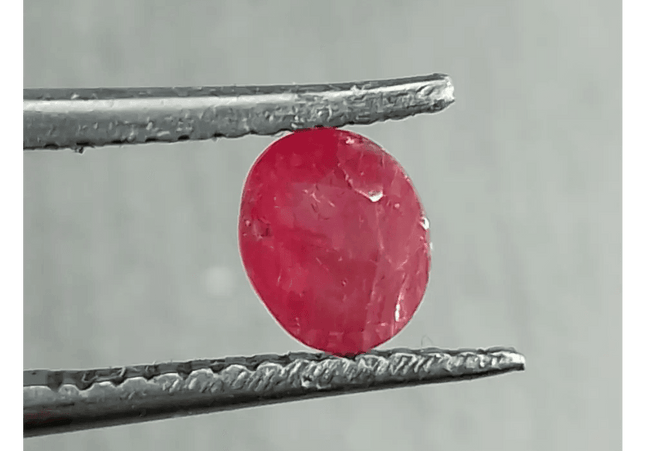 0.77ct Burmese Ruby, 100% Natural Untreated Gem - SMSGEMS 