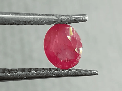 0.77ct Burmese Ruby, 100% Natural Untreated Gem - SMSGEMS 
