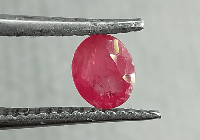 0.77ct Burmese Ruby, 100% Natural Untreated Gem - SMSGEMS 
