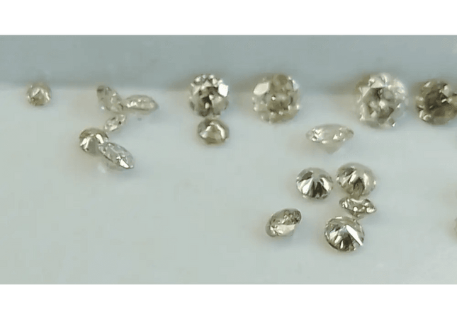 0.91ct faint to Fancy light Color natural untreated Diamond Parcel. - SMSGEMS 