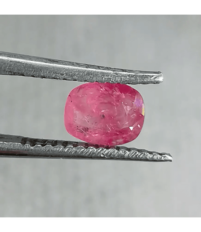 0.92ct Burmese Ruby, Natural Untreated Gemstone - SMSGEMS 