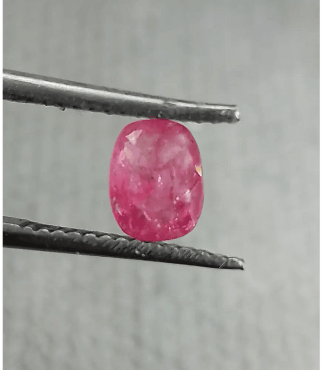 0.92ct Burmese Ruby, Natural Untreated Gemstone - SMSGEMS 