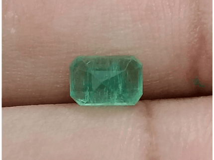 0.99ct Bright Green Emerald , 100% Natural Earth Mined Gemstone - SMSGEMS 
