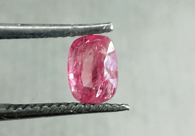 1.00ct Burmese Ruby, 100% Natural Untreated Gem - SMSGEMS 