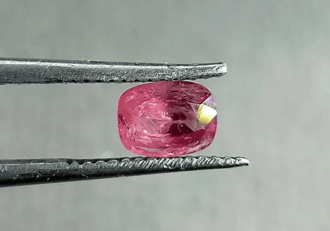 1.00ct Burmese Ruby, 100% Natural Untreated Gem - SMSGEMS 