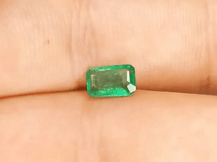 1.00ct Ethiopian Emerald Cut Emerald, 100% Natural Earth mined Gemstone - SMSGEMS 