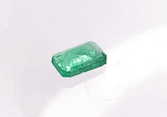1.00ct Ethiopian Emerald Cut Emerald, 100% Natural Earth mined Gemstone - SMSGEMS 