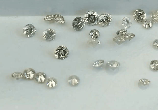 1.01ct White to Faint Color natural untreated Diamond Parcel. - SMSGEMS 
