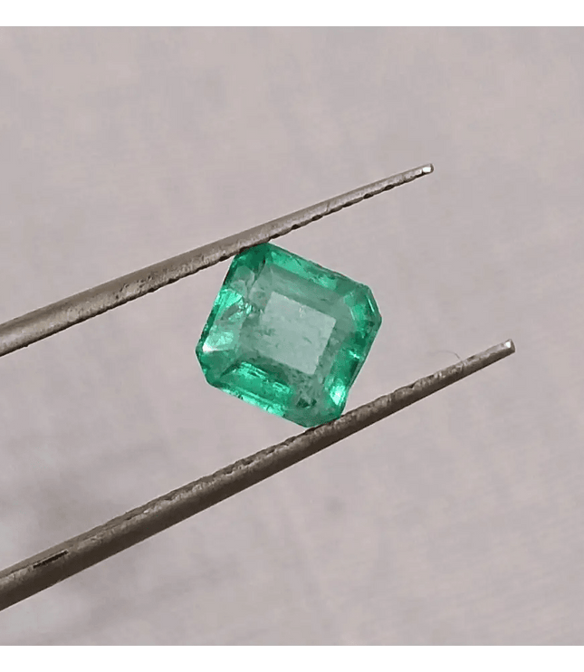1.02ct Medium Intense Green Emerald , 100% Natural Earth Mined Gem. - SMSGEMS 