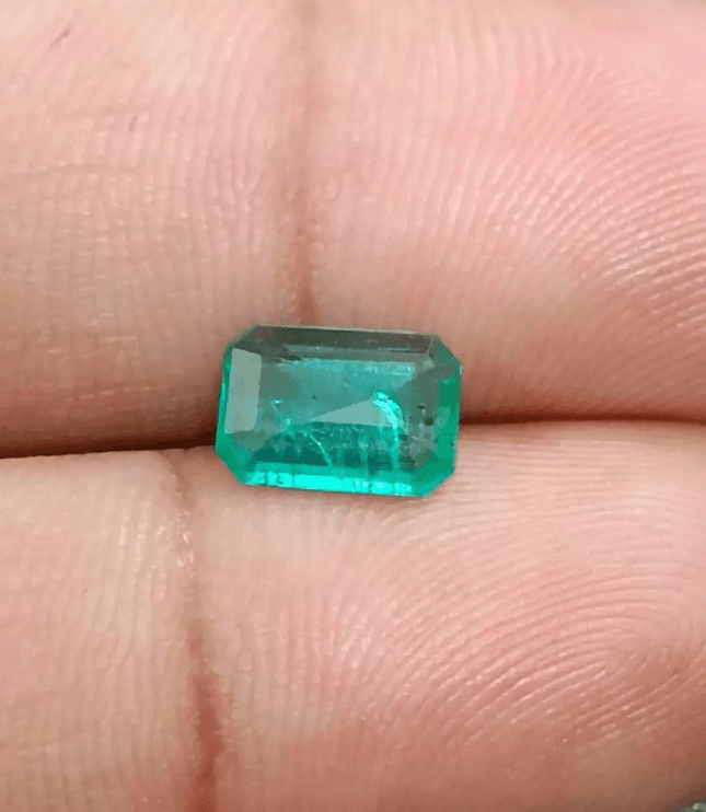 1.16ct Zambian Emerald , 100% Natural Earth Mined Gemstone - SMSGEMS 