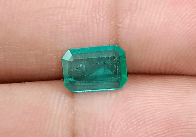 1.16ct Zambian Emerald , 100% Natural Earth Mined Gemstone - SMSGEMS 